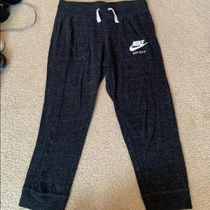 Nike Capri joggers